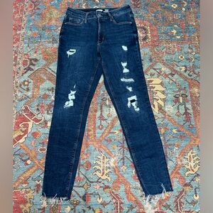 Old Navy Women’s Rockstar Distressed Super Skinny Jeans, Size 4